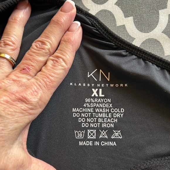 Klassy Network black one shoulder ribbed crop top szXL - Picture 10 of 12